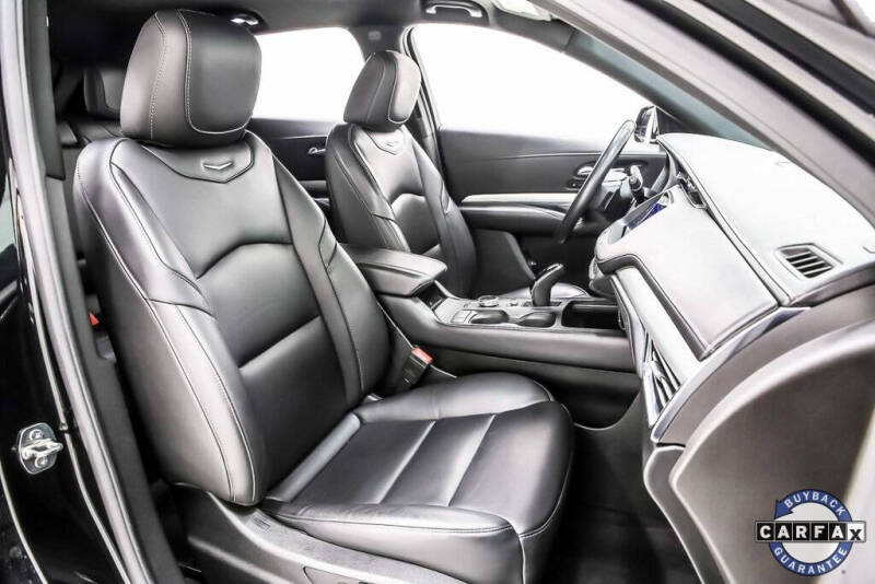 2020 Cadillac XT4 Premium Luxury