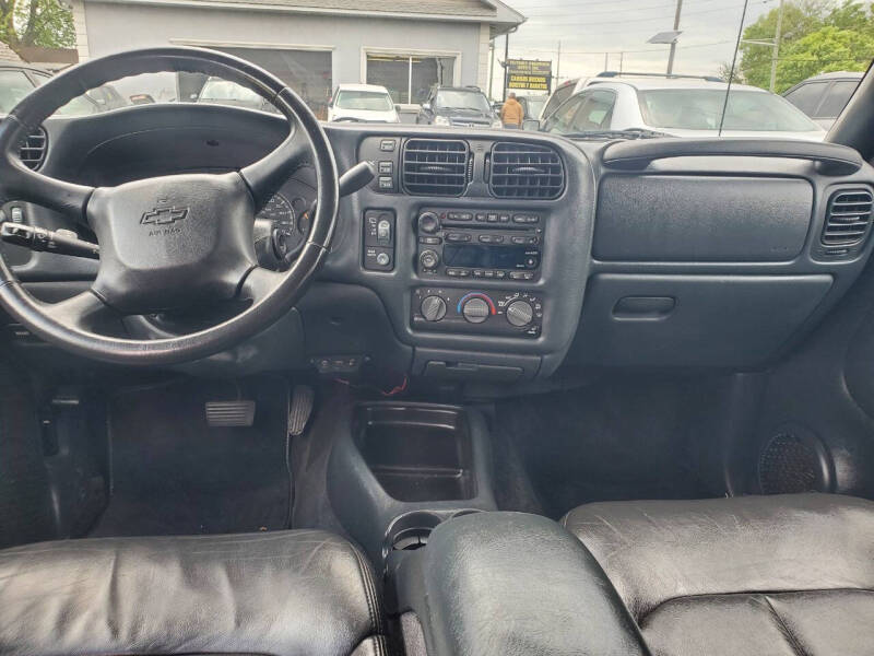 2004 Chevrolet Blazer LS