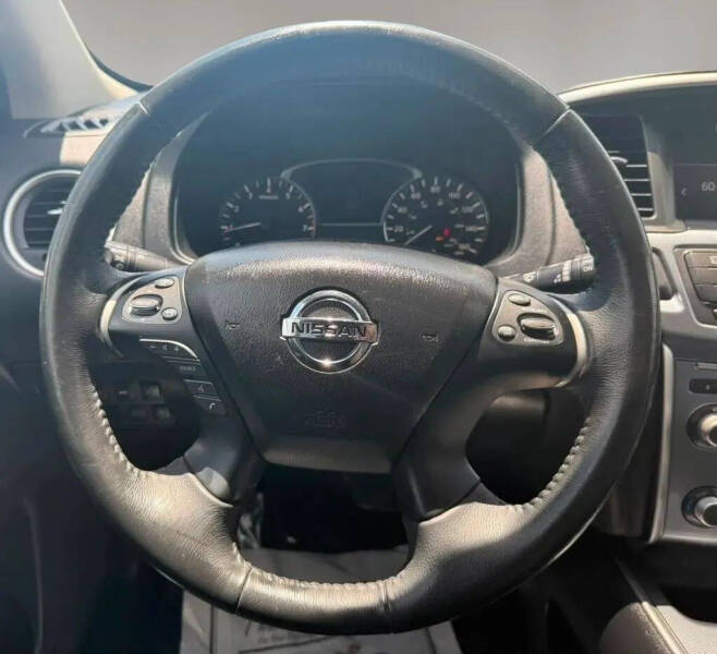 2017 Nissan Pathfinder