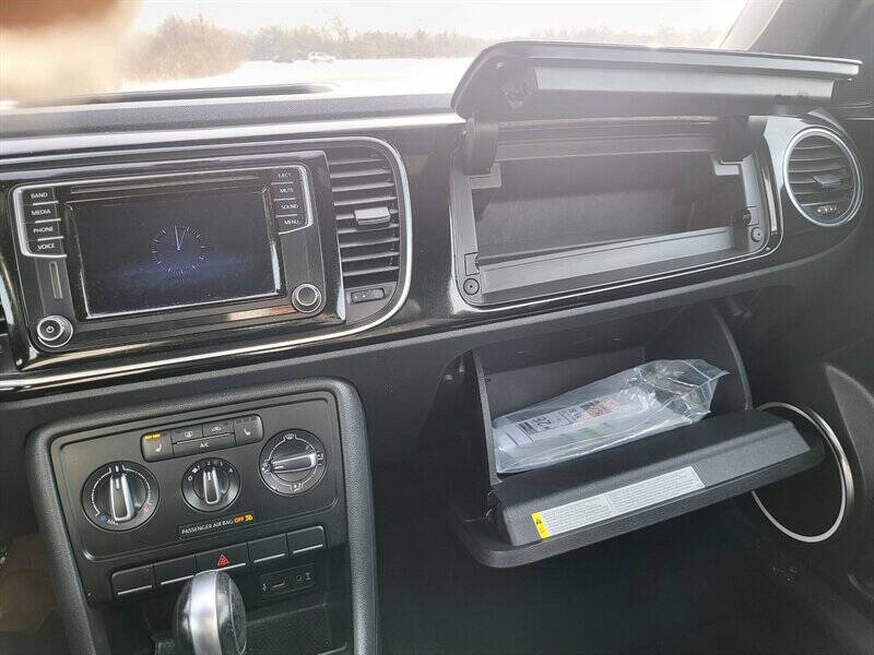 2016 Volkswagen Beetle Convertible 1.8T SE PZEV