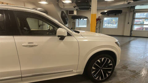 2025 Volvo XC90 B6 Plus Bright Theme 7P