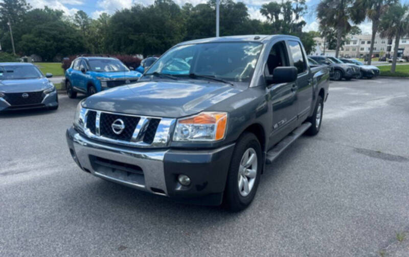 2014 Nissan Titan SV