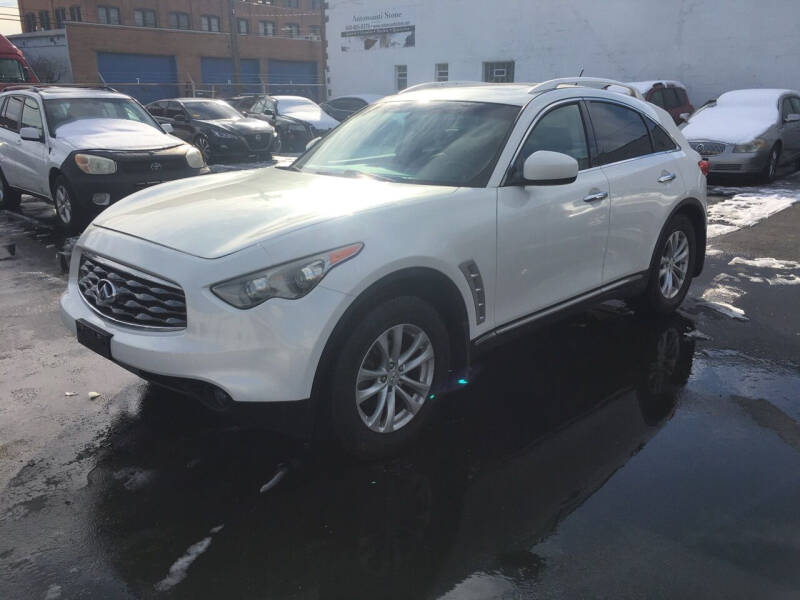 2010 INFINITI FX 35 photo 6