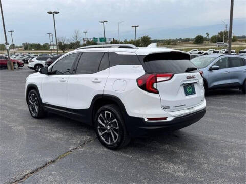 2022 GMC Terrain SLT