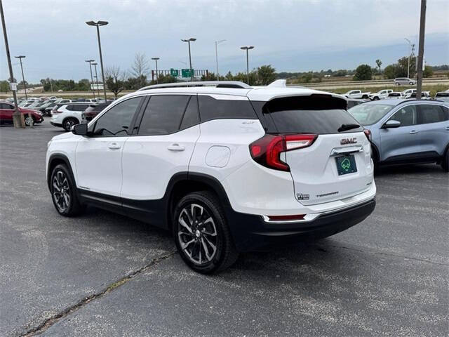 2022 GMC Terrain SLT