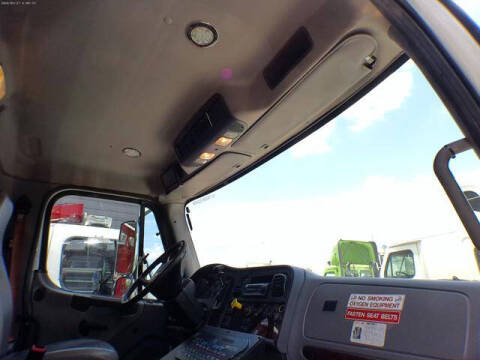 2015 Freightliner M2 106