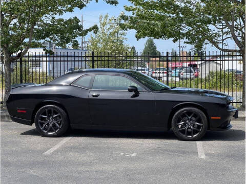 2021 Dodge Challenger SXT