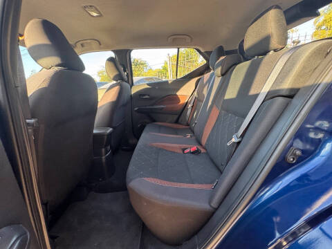 2020 Nissan Kicks SR