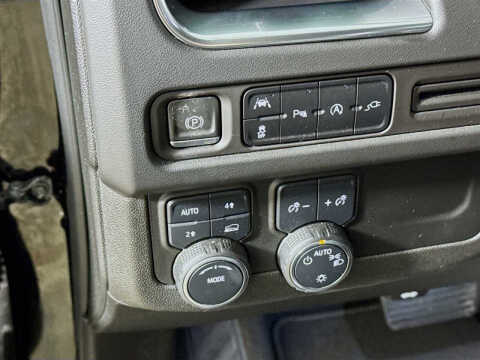 2022 Chevrolet Suburban LS