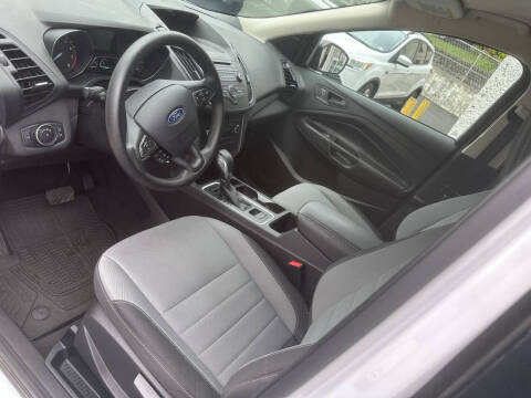 2017 Ford Escape S