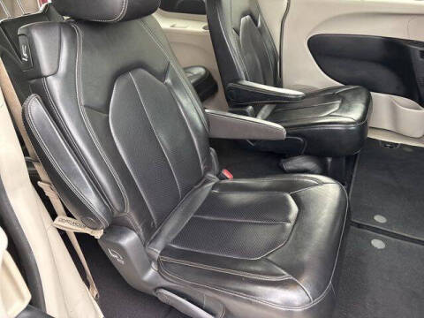 2020 Chrysler Voyager LXi