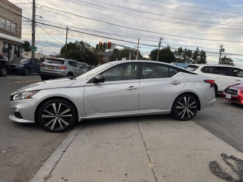 2021 Nissan Altima 2.5 SR