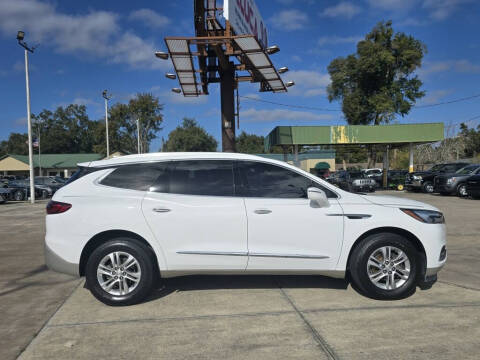 2020 Buick Enclave Essence
