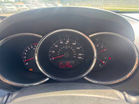 2011 Kia Sorento LX