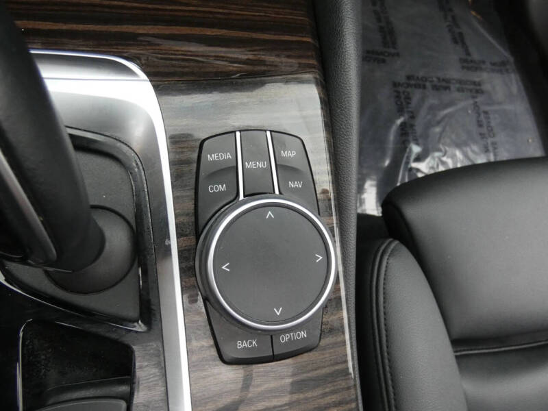 2019 BMW 5 Series 530i