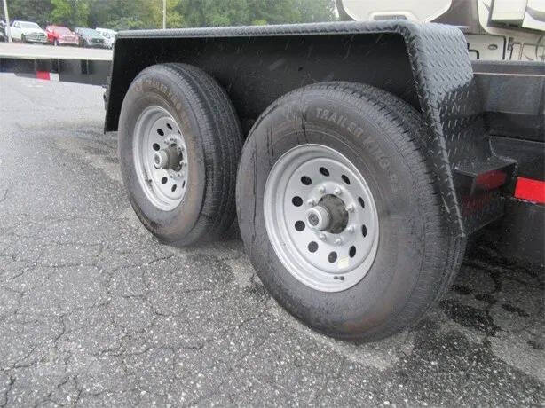 2022 MID STATE TRAILERS Mid State 22’ Tilt Deck E