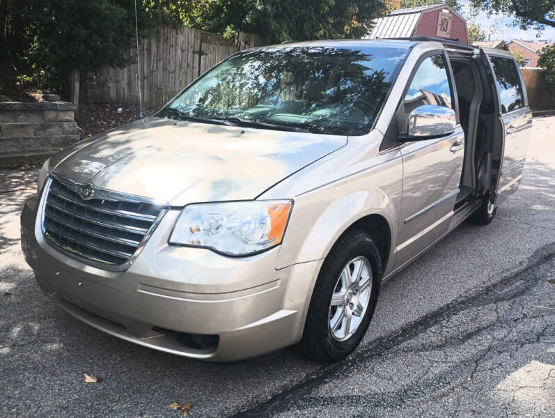 2009 Chrysler Town and Country for sale at Auto Nova in Saint Louis MO