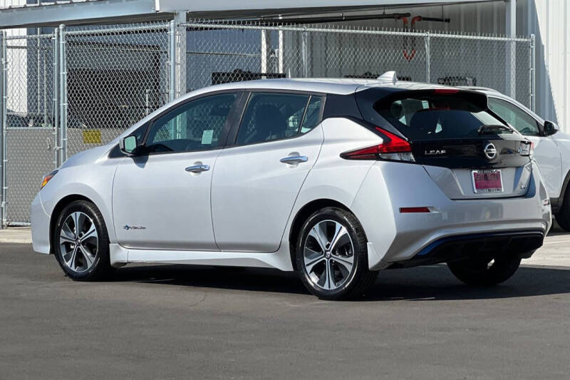 2019 Nissan LEAF SV
