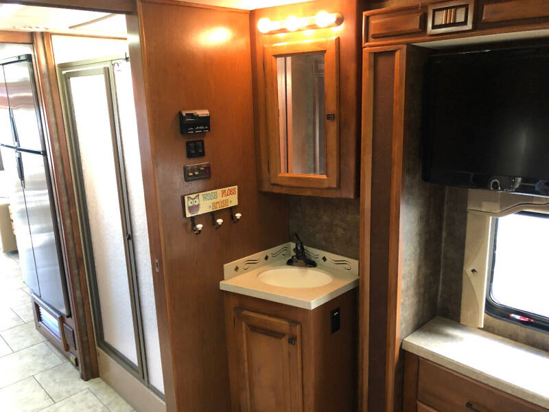 2012 Tiffin Allegro RED