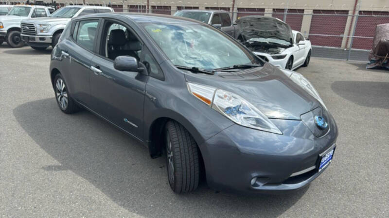 2013 Nissan LEAF S