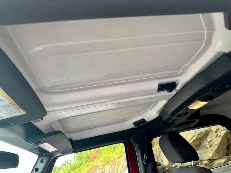 2011 Jeep Wrangler Sahara