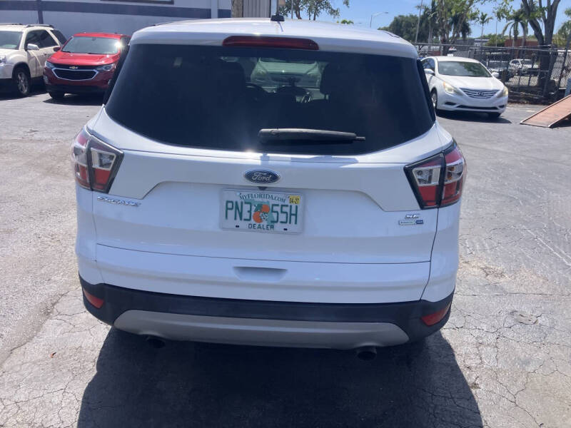 2017 Ford Escape SE