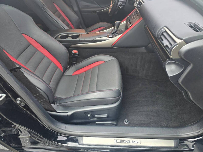 2019 Lexus IS 300