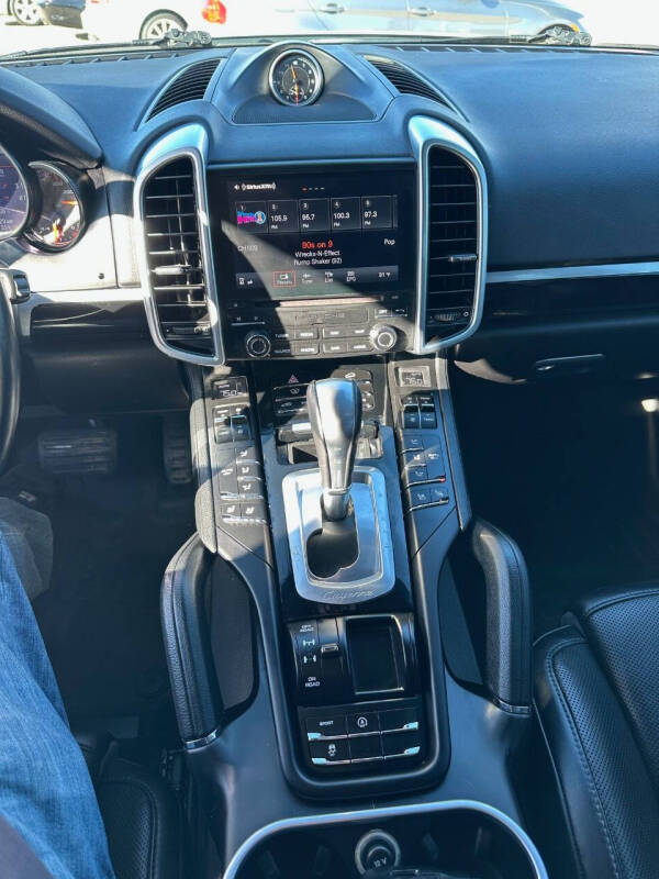 2017 Porsche Cayenne