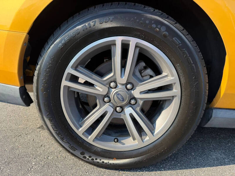 2012 Ford Mustang V6 Premium