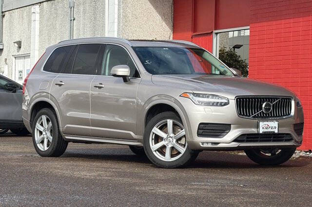 2023 Volvo XC90 B5 Core