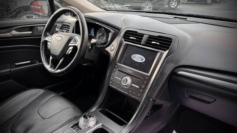 2019 Ford Fusion Hybrid Titanium