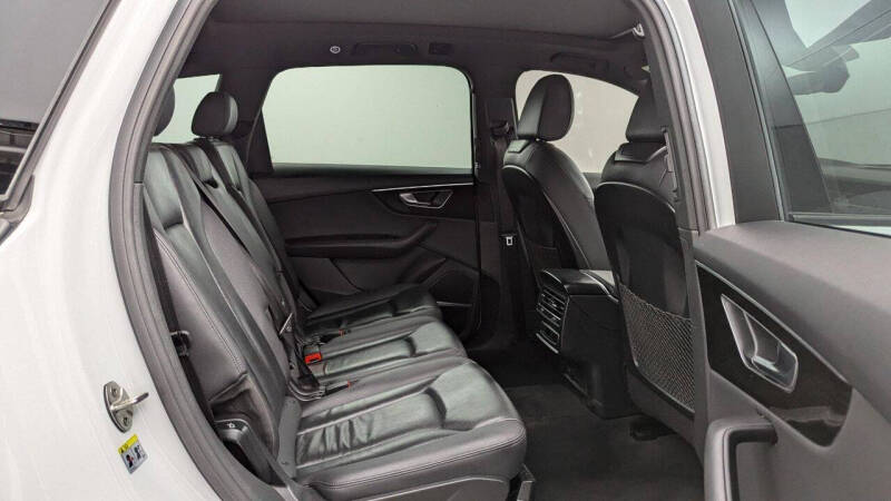 2022 Audi Q7 quattro Premium Plus 45 TFSI