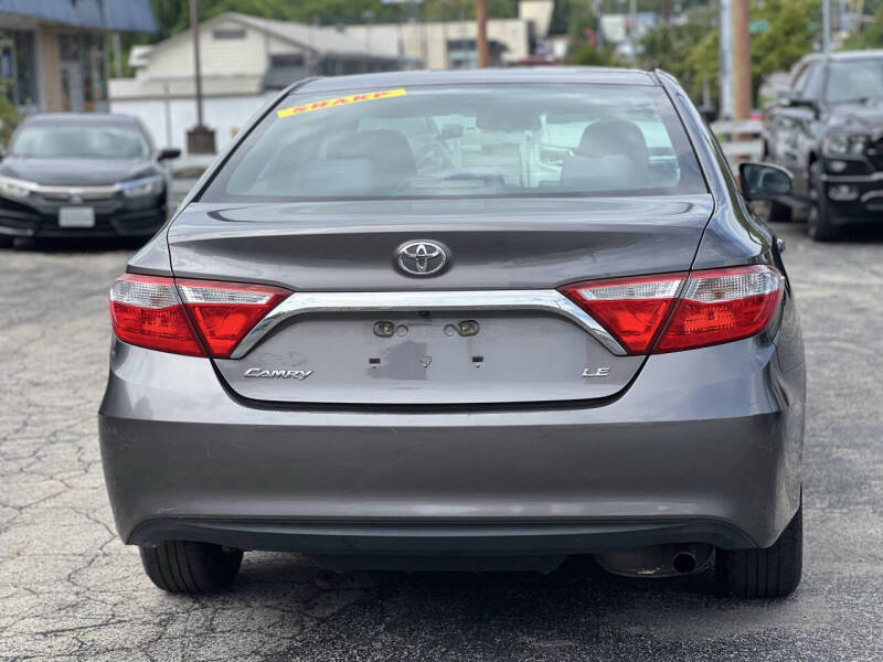 2016 Toyota Camry LE