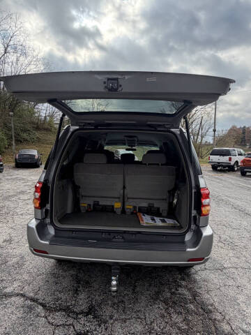 2002 Toyota Sequoia SR5