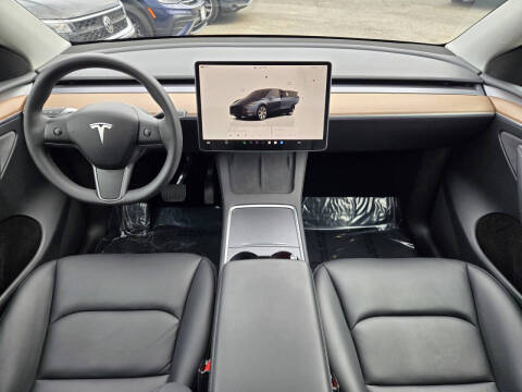 2024 Tesla Model Y Long Range