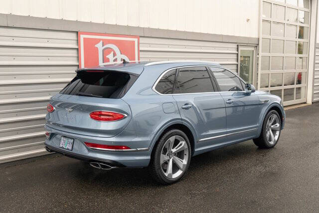 2023 Bentley Bentayga V8