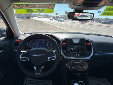 2023 Chrysler 300 Touring