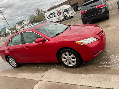 2009 Toyota Camry for sale at United Motors in Saint Cloud MN