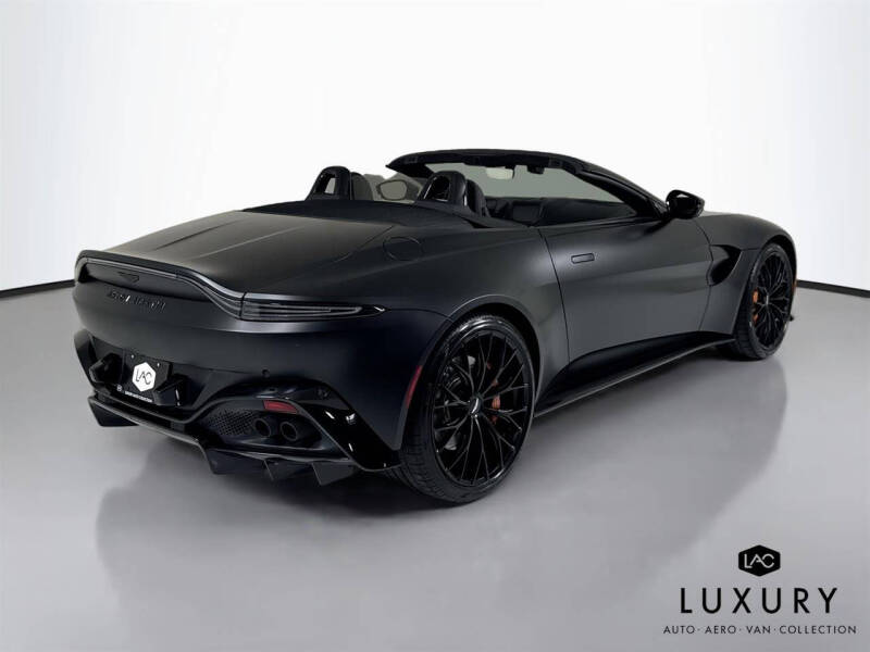 2022 Aston Martin Vantage