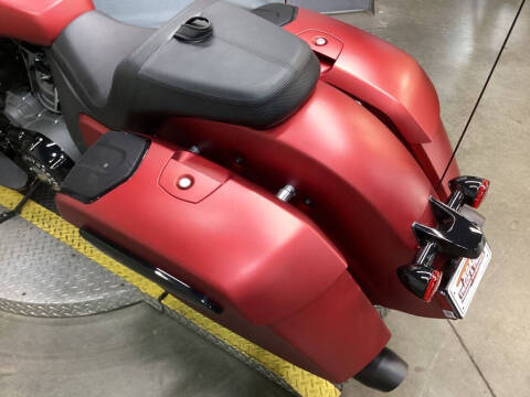 2024 Indian CHALLENGER DARK HORSE WITH POW