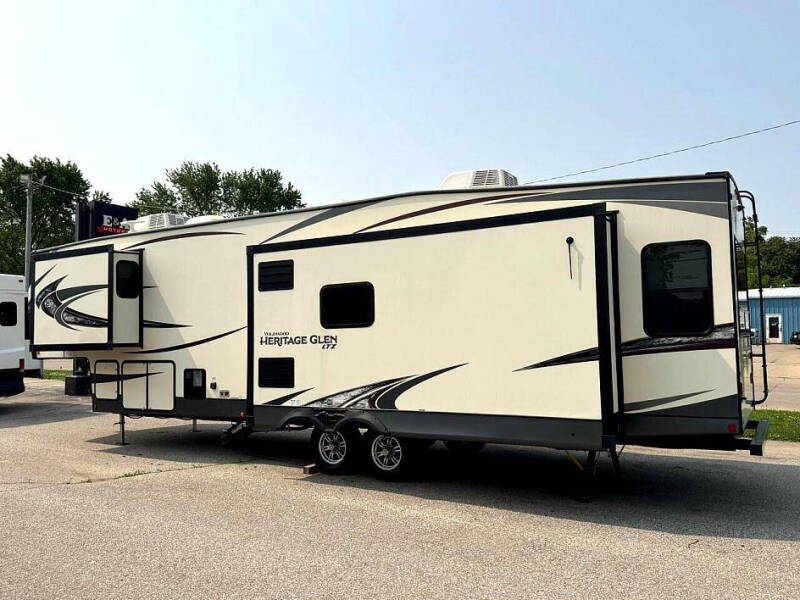 2019 Forest River Heritage Glen