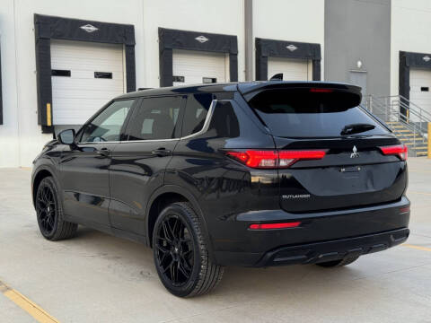 2022 Mitsubishi Outlander Black Edition