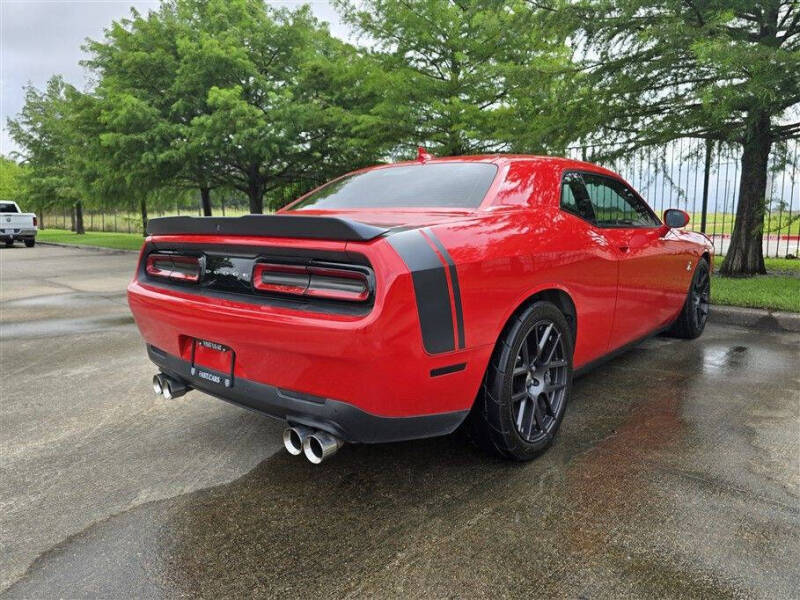 2016 Dodge Challenger R/T Scat Pack