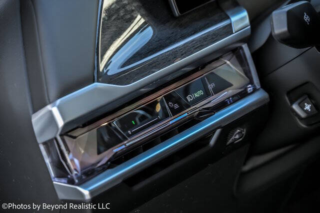 2025 BMW 7 Series 740i xDrive