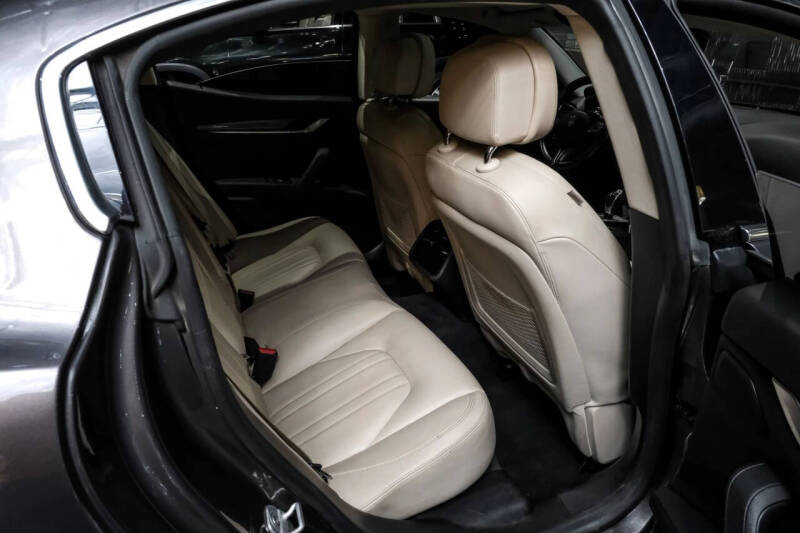 2016 Maserati Ghibli