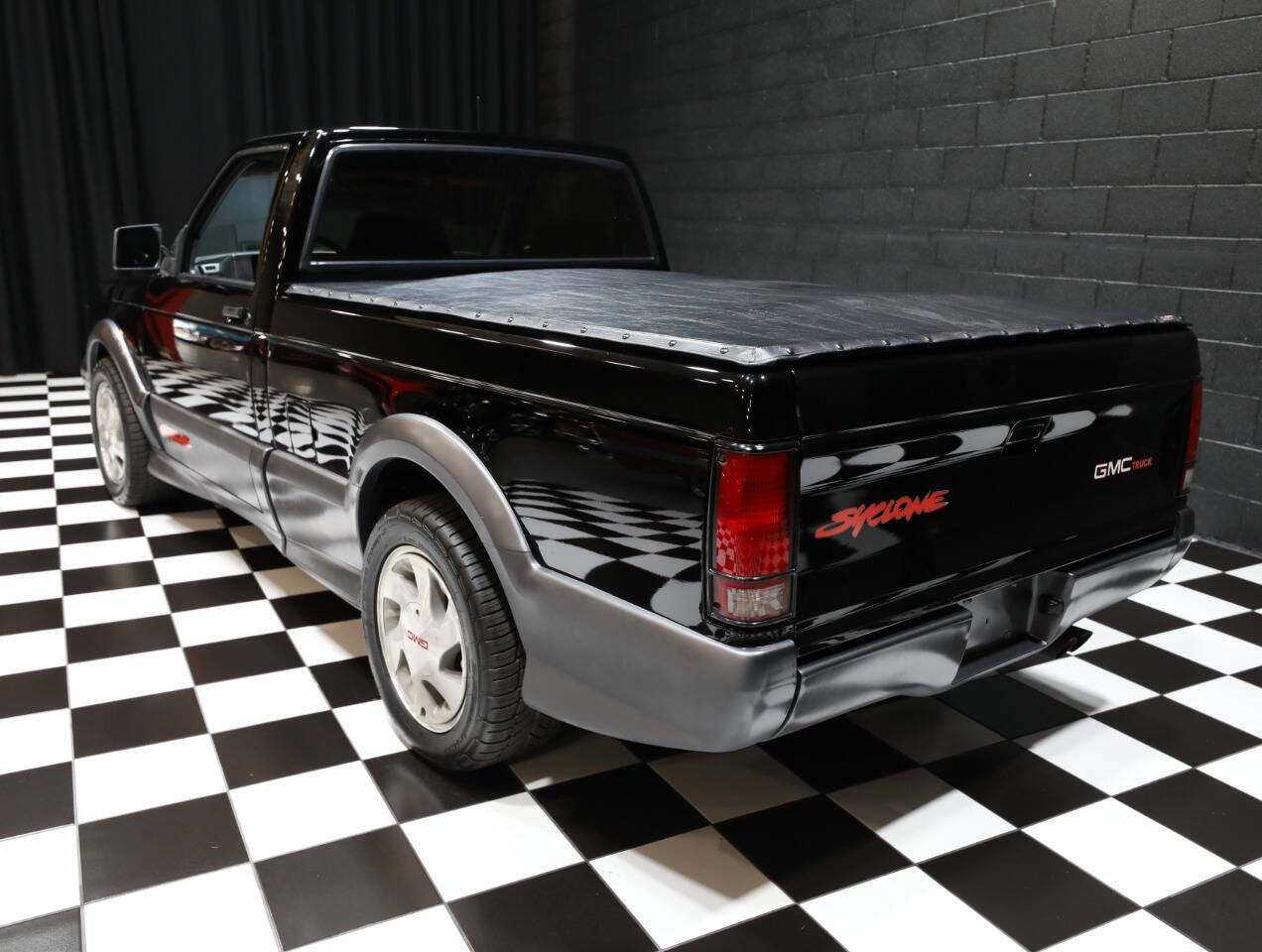 1991 GMC Syclone 24