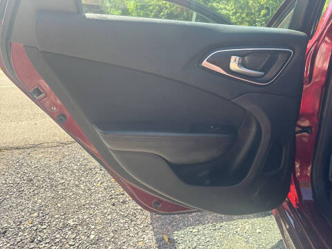 2016 Chrysler 200 Limited