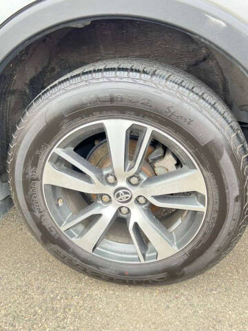 2018 Toyota RAV4 XLE