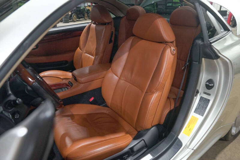 2004 Lexus SC 430