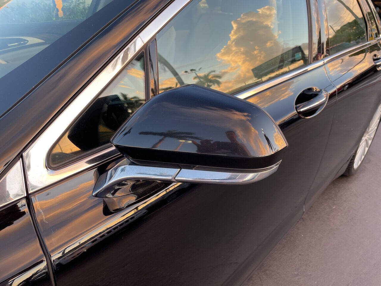 2017 Lincoln MKZ Sedan - $15,900